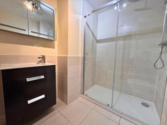 Main Shower Room