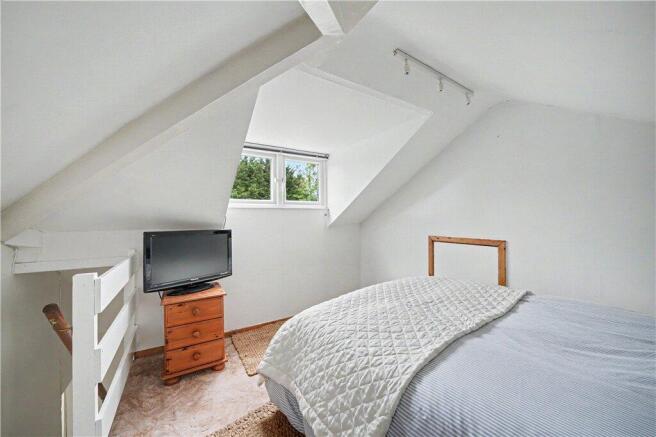 3 bed Semi-Detached for sale Image 12