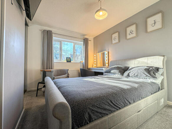 36 Thistledown Grove - Bed 1