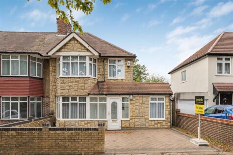 Whitton Avenue East, Greenford