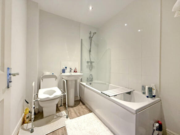 2 bed Terraced for sale Image 7