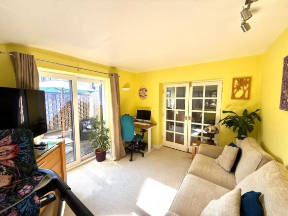 4 bed Detached for sale Image 9