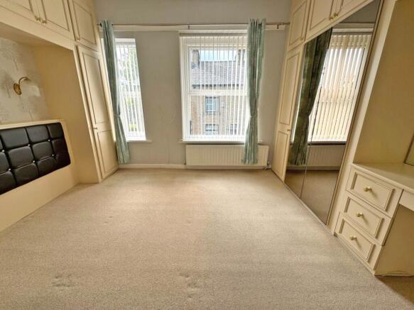 2 bed Terraced for sale Image 8