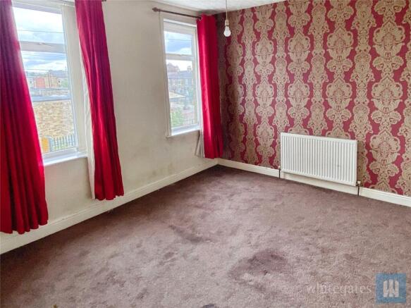 3 bed Terraced for sale Image 5
