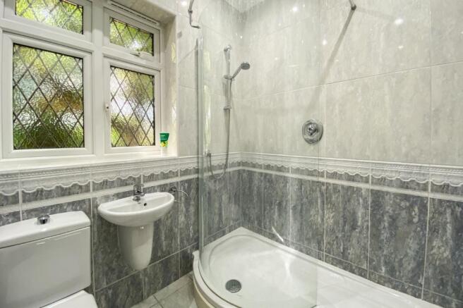 Pool Shower Room