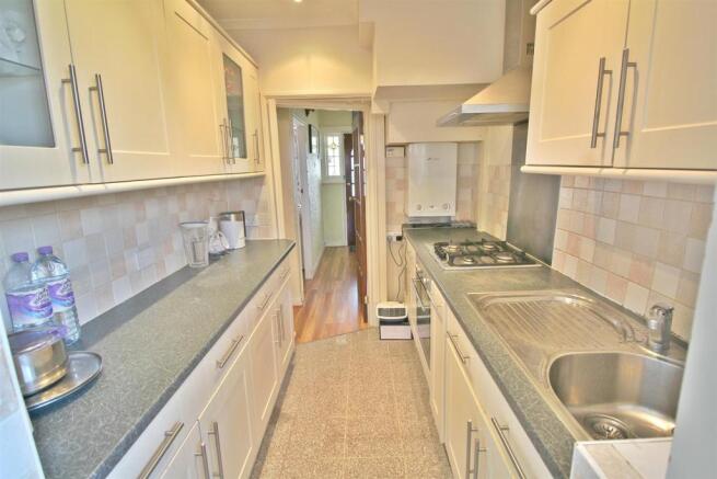 Kitchen1.jpg