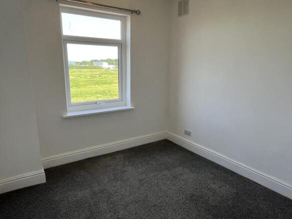 3 bed Terraced to rent Image 11