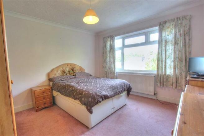 Bedroom 1: