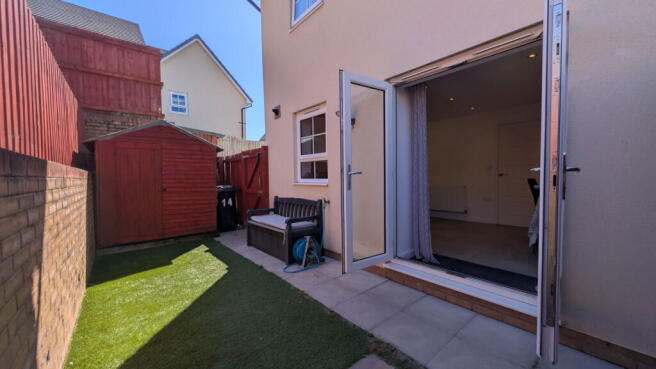 Photo 12