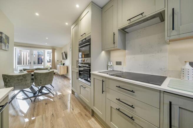 Seymour Place, Odiham, RG29 photo 4