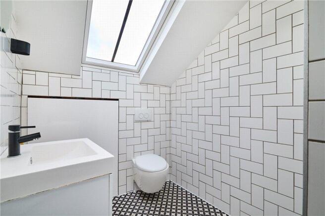 3 bed Penthouse for sale Image 11