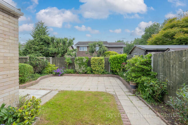 Middlestone Close, Gorleston photo 4