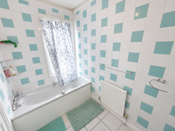 5 bed Block of Apartments for sale Image 9