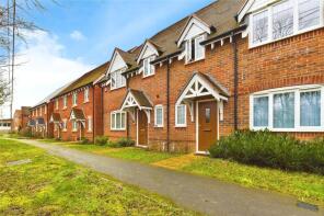 6, Reed Gardens, Woolhampton, Reading RG7 5FT