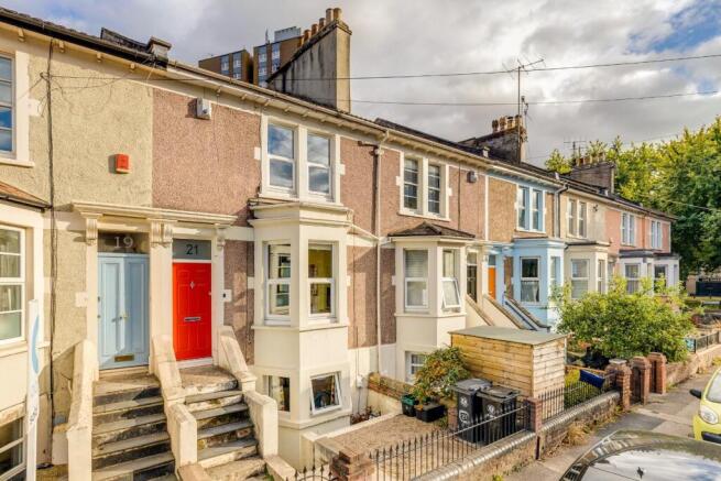 21 Dean Lane 21.jpg