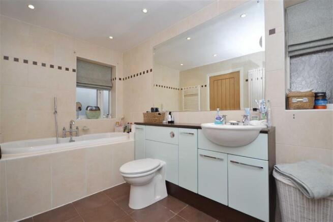 Family Bathroom View 2