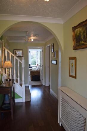 11 Conway Drive Hallway.jpg