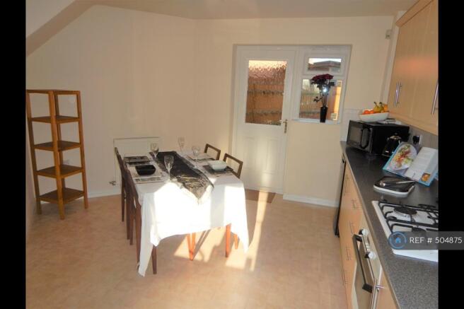 Kitchen/ Dining Room