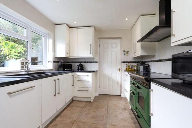 Gorse Lane, Wrecclesham, GU10 photo 3