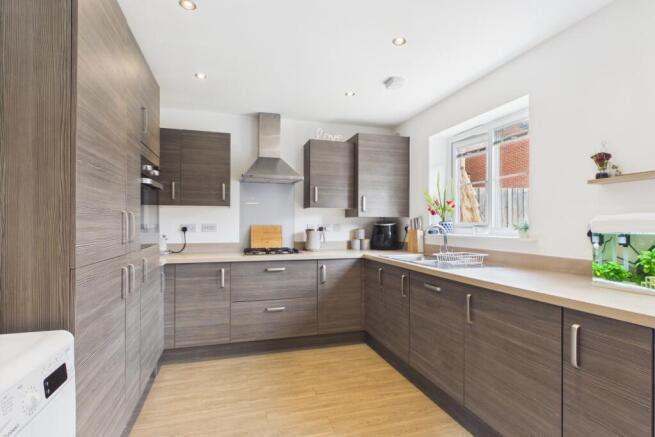 EweMove - Spalding - Witham Rd - Kitchen 