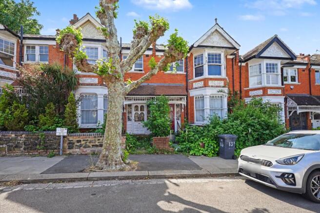 15 Netherfield Road, London N12 8DP