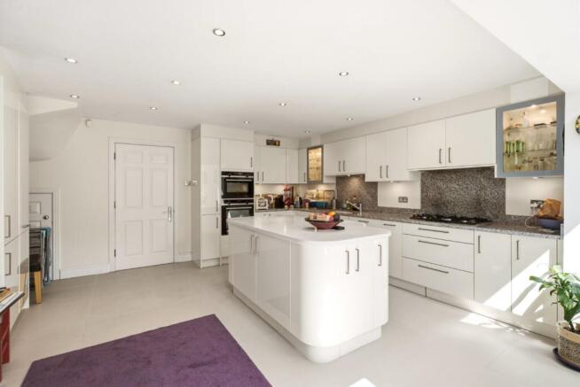 Pegasus Place, St. Albans, Hertfordshire, AL3 photo 4