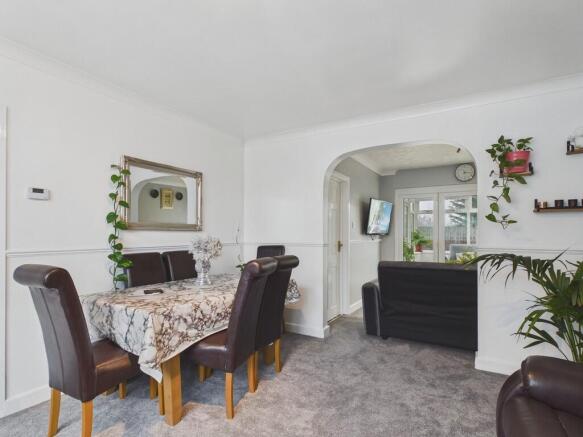 3 bed Semi-Detached for sale Image 11