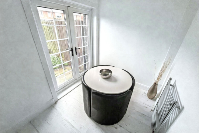 3 bed Terraced for sale Image 5