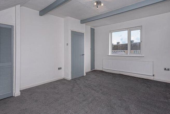 LOFT ROOM