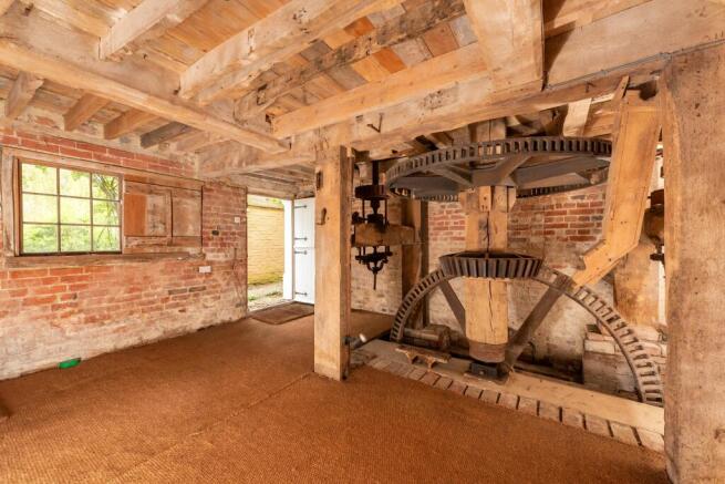 Mill Farm, Mill Lane, Weston Turville, Buckinghamshire, HP22 5RG