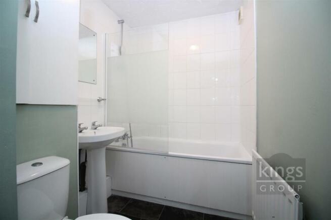 Family Bathroom.jpg