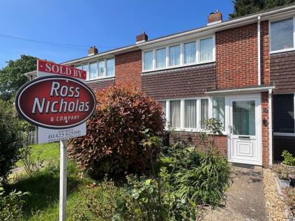 Powis Close, New Milton, Hampshire. BH25 6AW