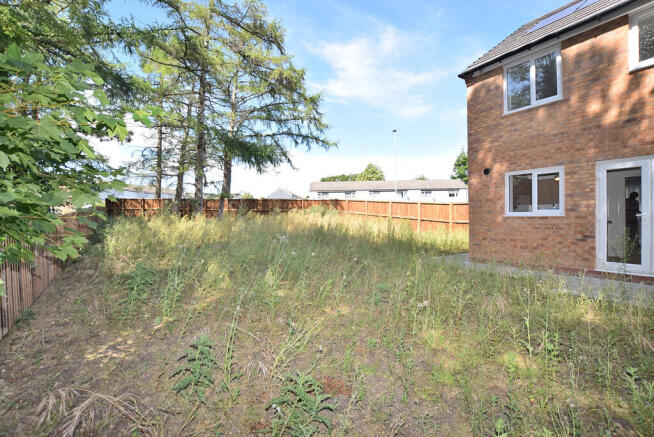 2 bed Semi-Detached for sale Image 12