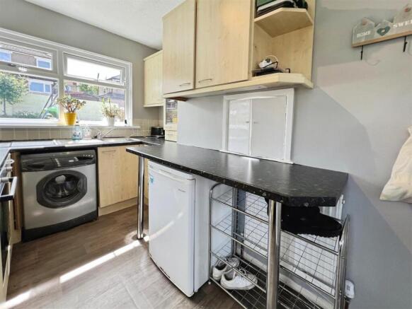 3 bed Semi-Detached for sale Image 7
