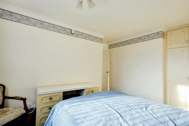 Bedroom 1_3.jpeg