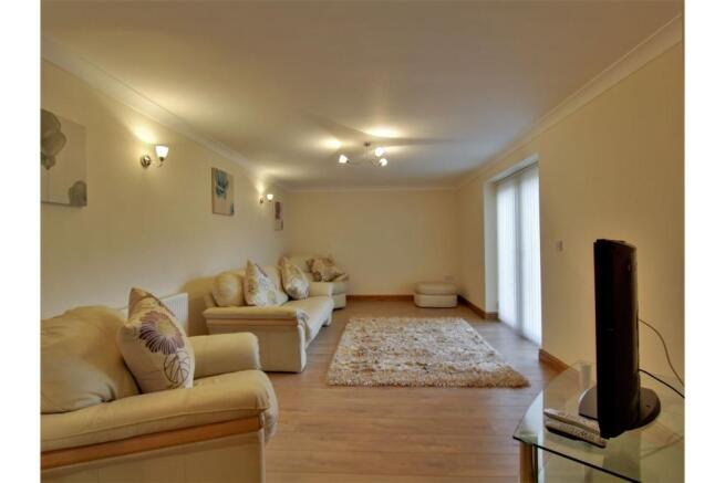 Lounge/Family/Games