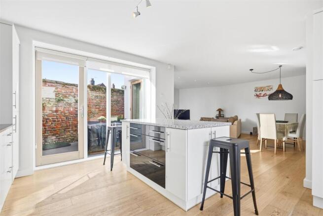 28 Tibby's Way 7.jpg