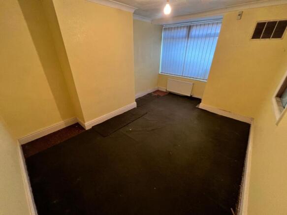 3 bed Semi-Detached for sale Image 7