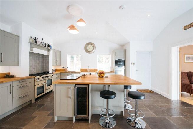 Kitchen/Breakfast Rm