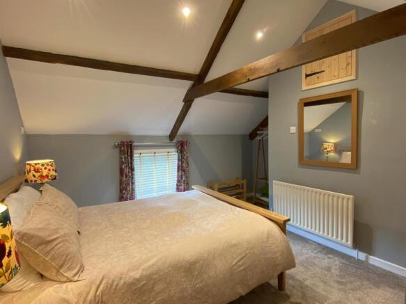 25 Heol Llanelli bed2-3.jpg