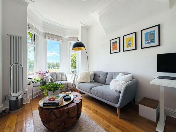 2 bed Terraced for sale Image 6