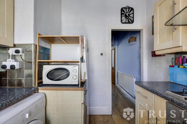 2 bed Terraced for sale Image 9
