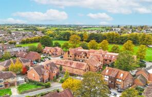 46, Southern Road, Thame OX9 2DZ