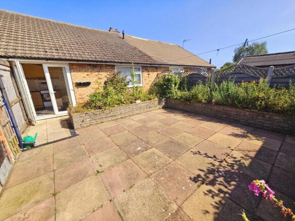2 bed Semi-Detached Bungalow for sale Image 9