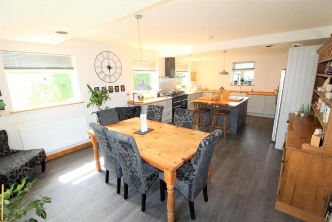 Kitchen Diner