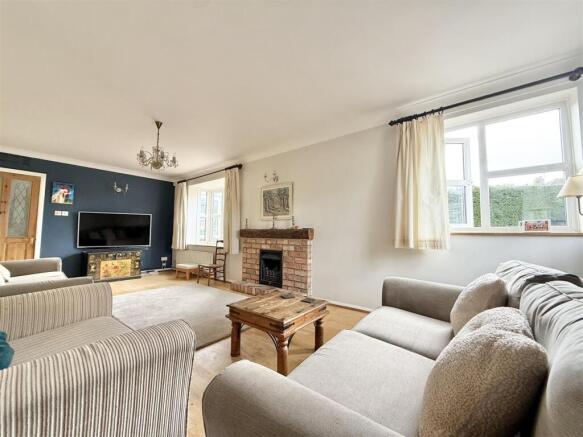 Old Garden Close, Blaby, Leicester photo 4