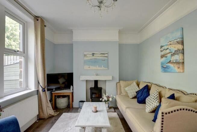 3 bed Terraced to rent Image 5