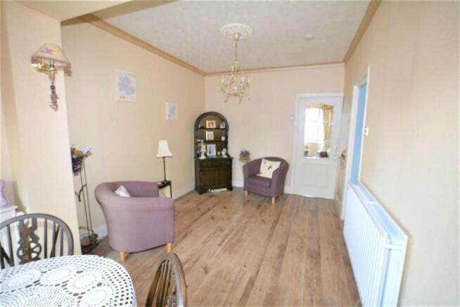 EXTENDED DINING ROOM