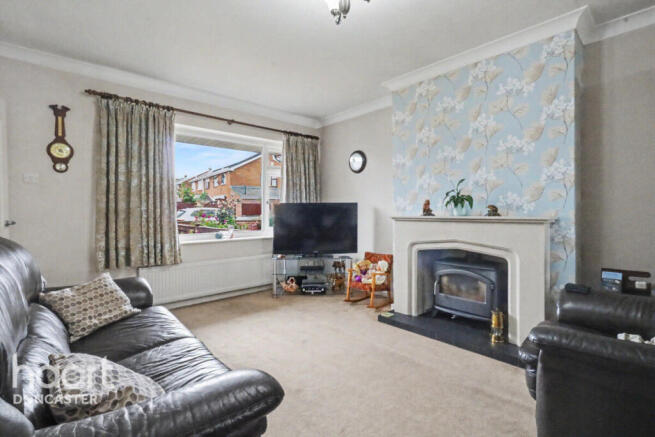 3 bed Semi-Detached for sale Image 7