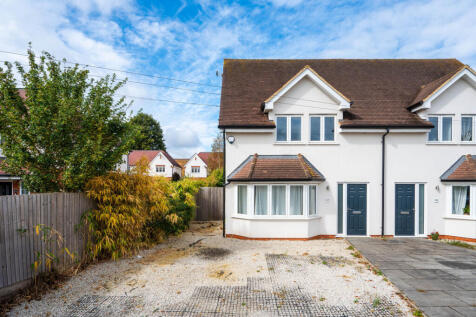Weston Avenue, West Molesey, KT8